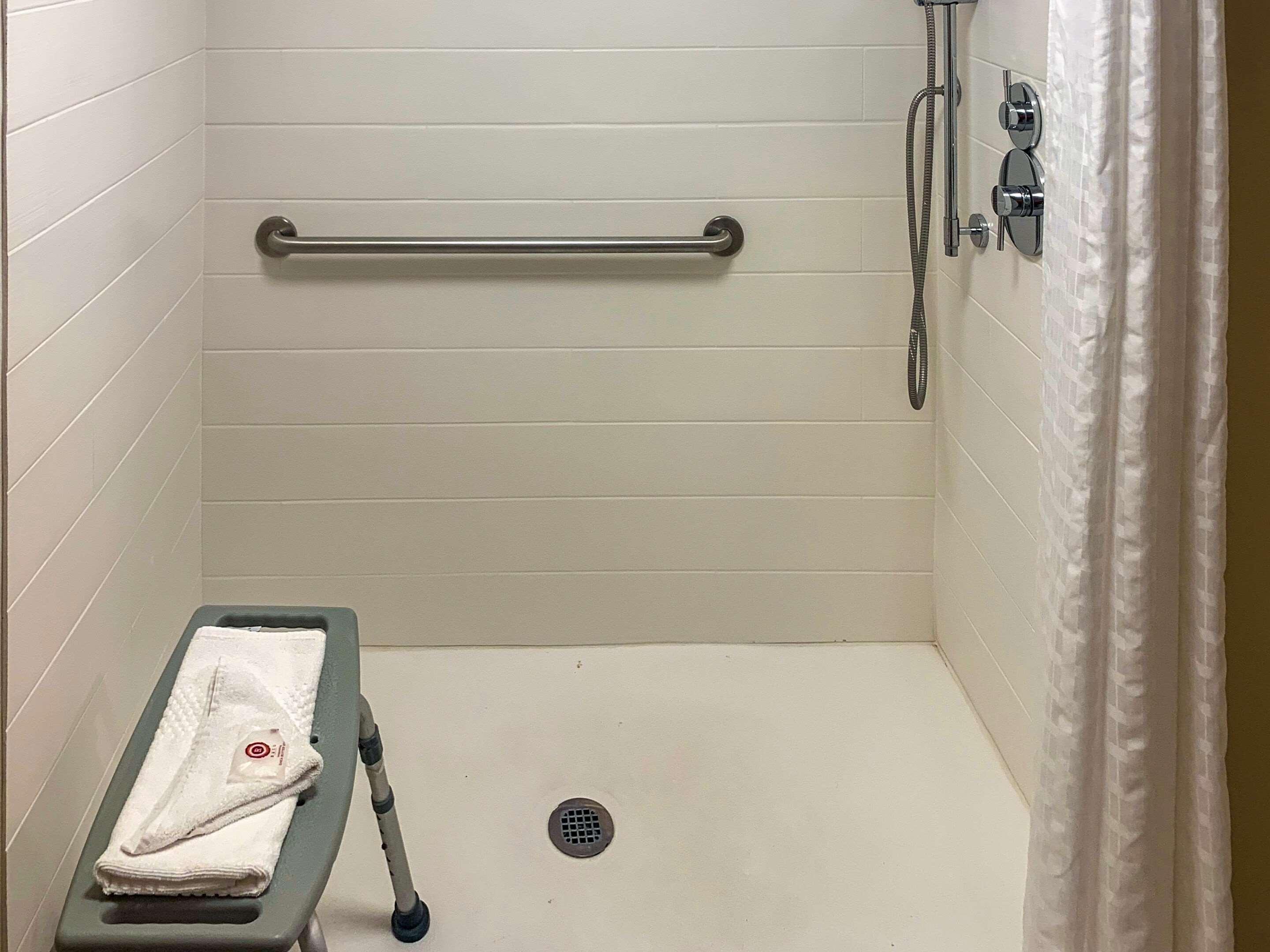 Days Inn By Wyndham Horsham Philadelphia Bagian luar foto