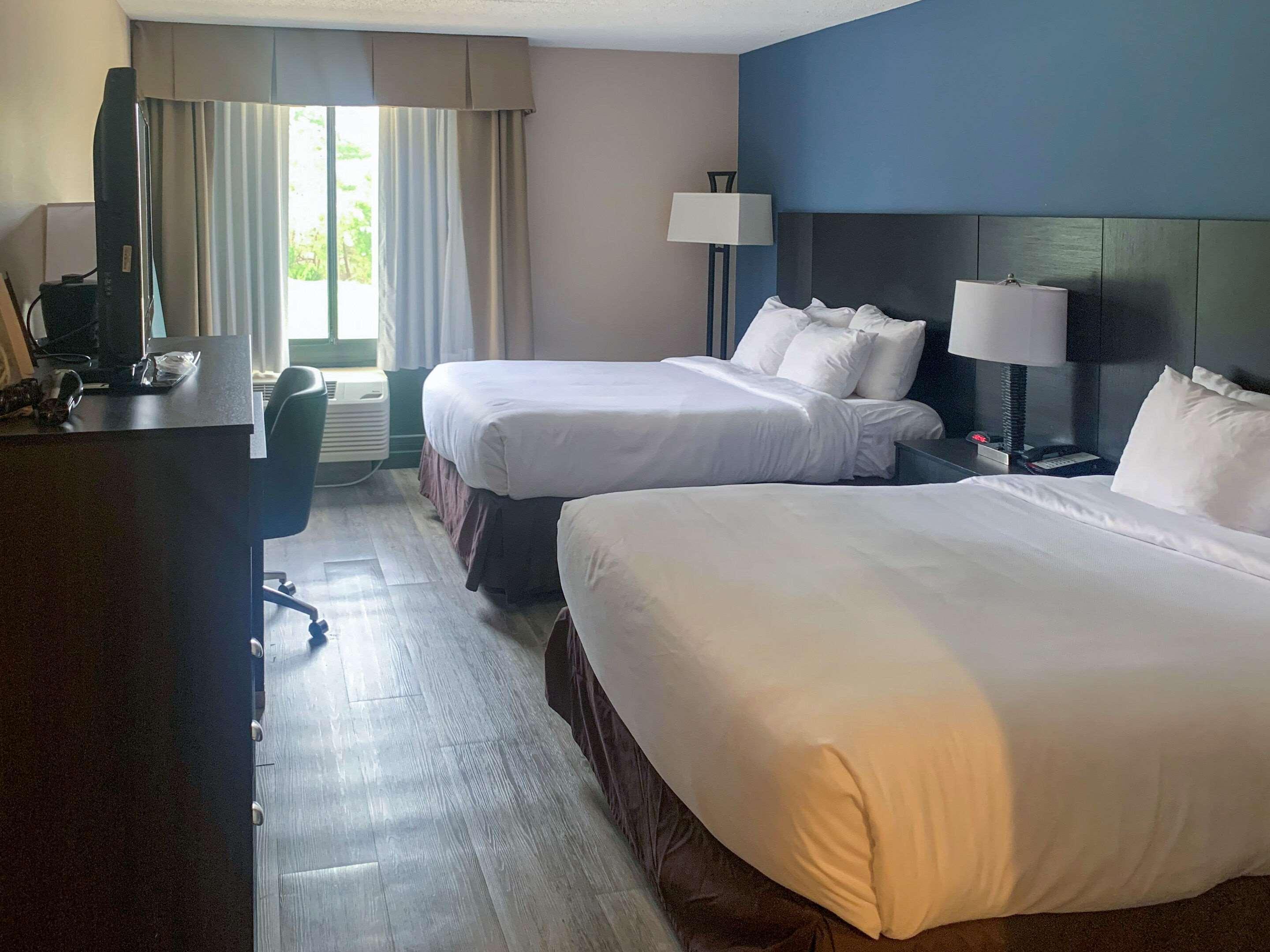 Days Inn By Wyndham Horsham Philadelphia Bagian luar foto