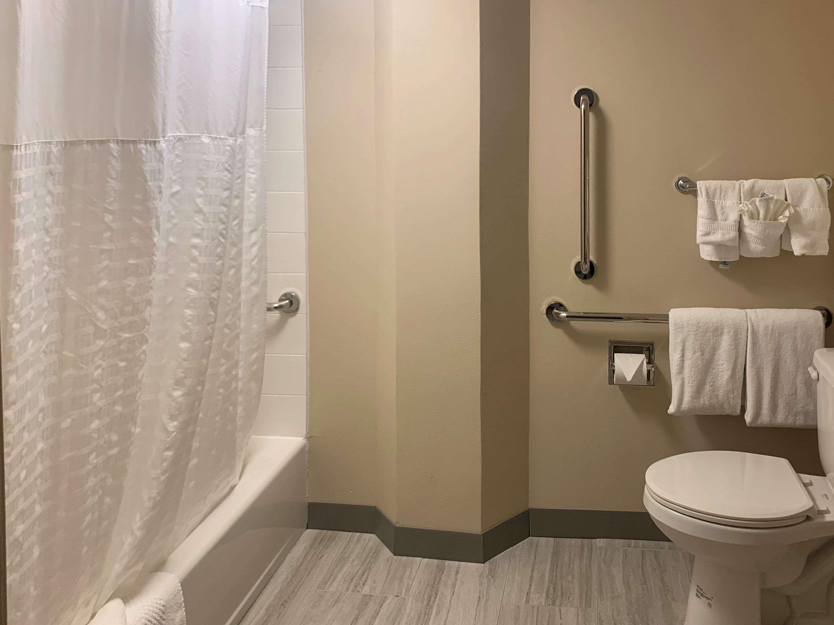 Days Inn By Wyndham Horsham Philadelphia Bagian luar foto