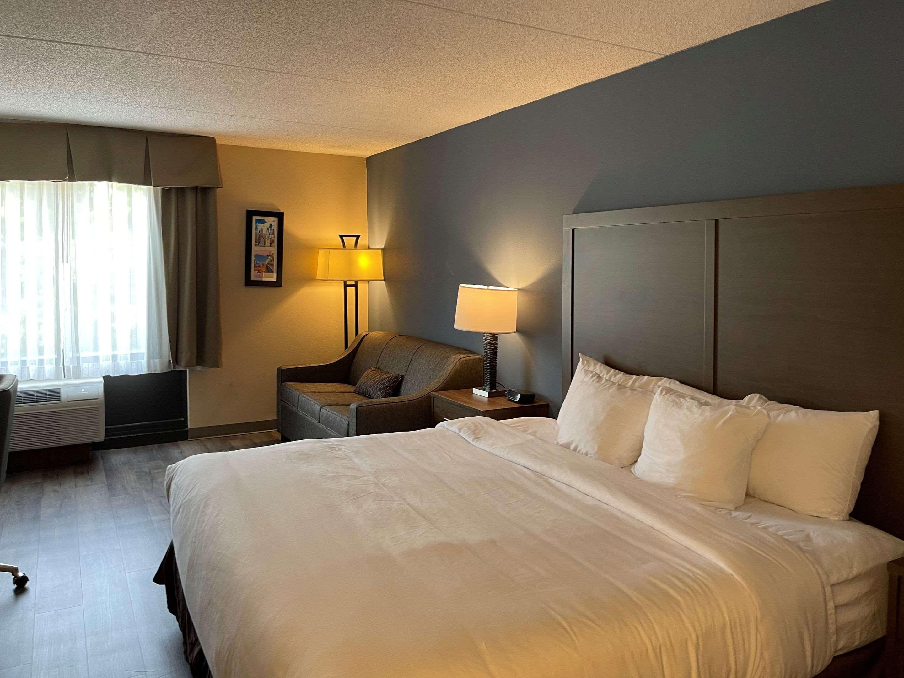 Days Inn By Wyndham Horsham Philadelphia Bagian luar foto