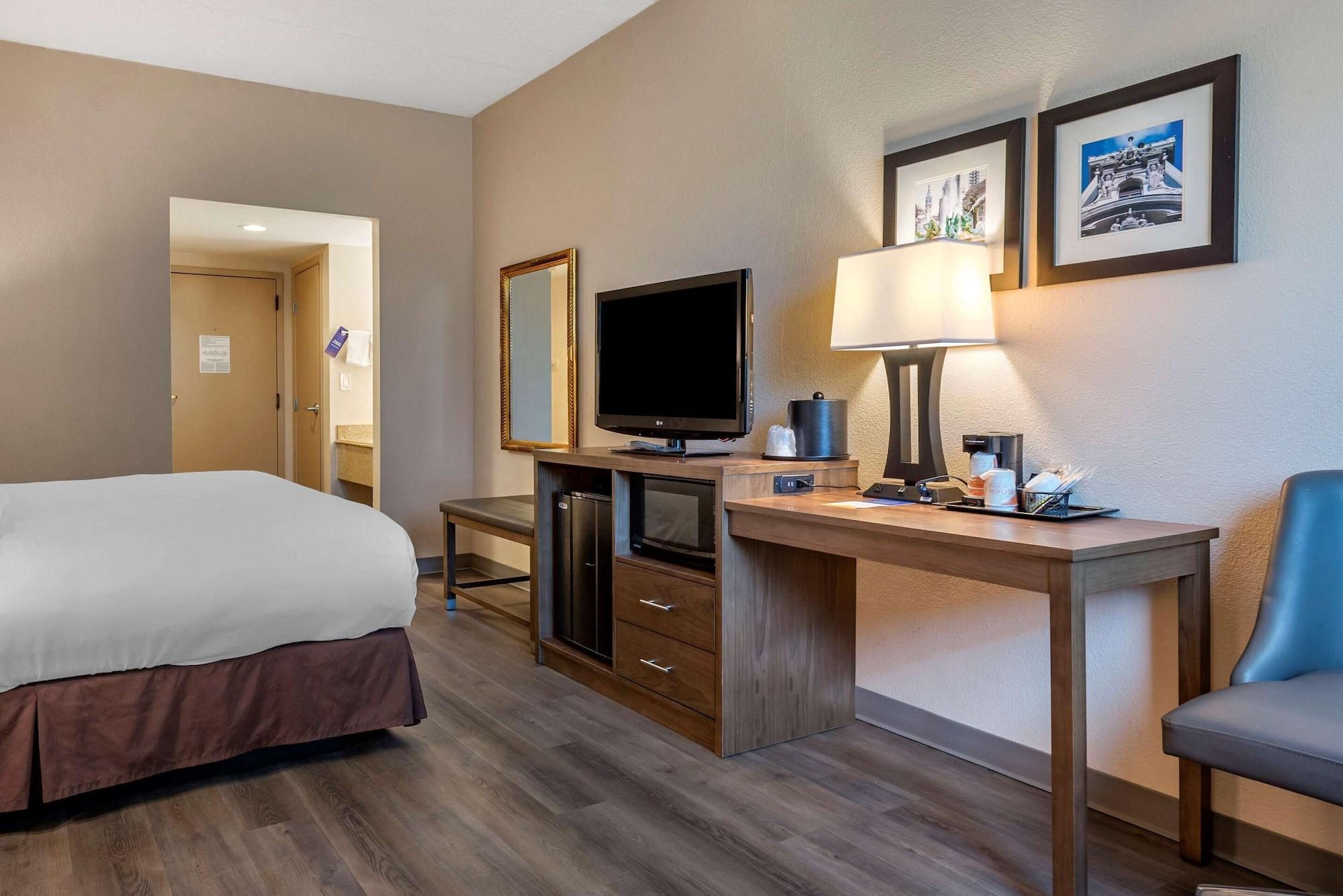 Days Inn By Wyndham Horsham Philadelphia Bagian luar foto