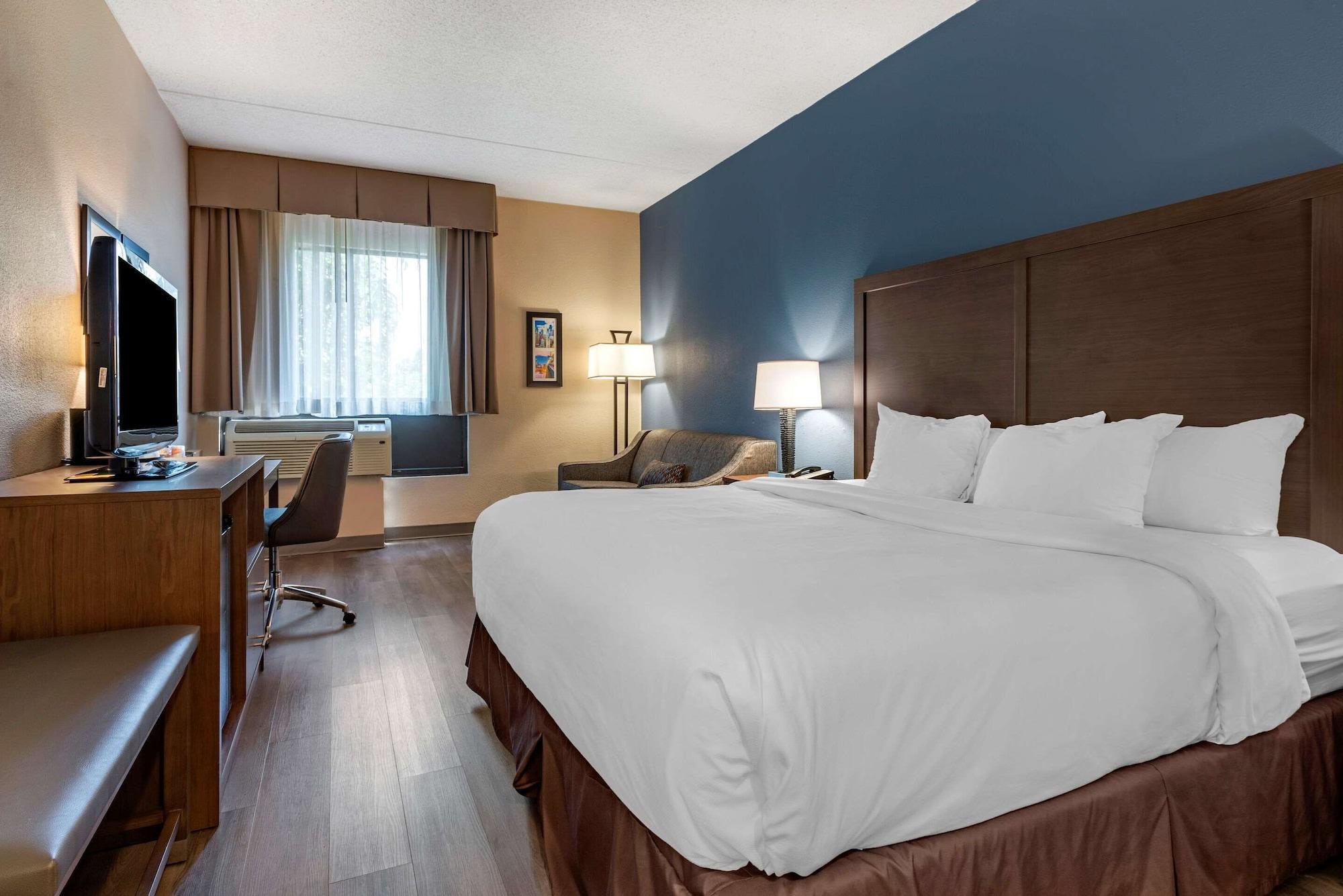 Days Inn By Wyndham Horsham Philadelphia Bagian luar foto