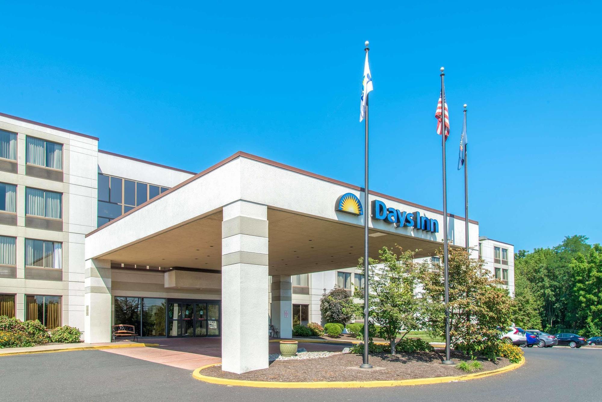 Days Inn By Wyndham Horsham Philadelphia Bagian luar foto